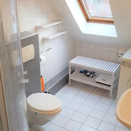 Haus Tjalk Tjalk Links *